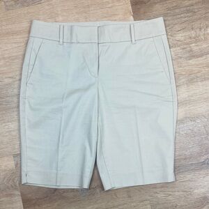 Anne Taylor Khaki FLAW Cotton and Spandex High Rise Short Size 4